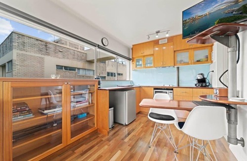 Potts Point Apartment | Heart Of The City Minutes from Macleay Street