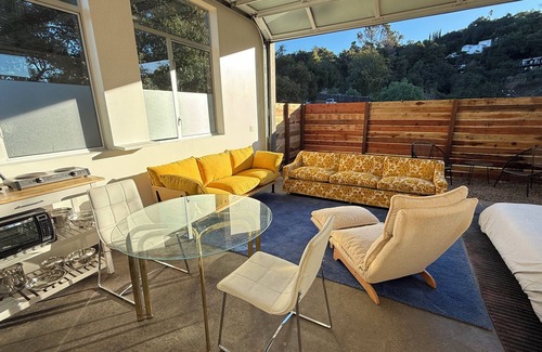 Topanga Apartment | Heart of Topanga Sunrise Studio