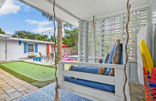 Butler Beach House | Heated Pool by the Sea Mini Golf Dogs OK
