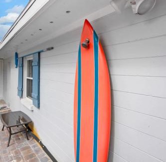 Butler Beach House | Heated Pool by the Sea Mini Golf Dogs OK
