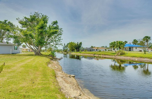 Oakland Hills Cottage | Heated Pool: Canal-front Rotonda West Retreat