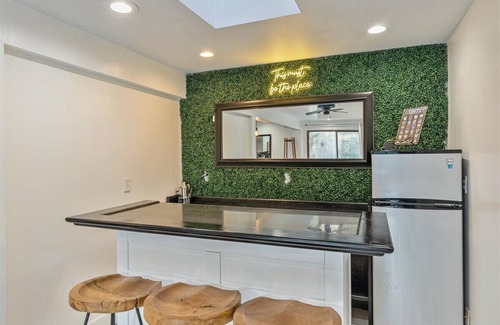 West Valley City House | Heated Pool & Hot Tub open all year with King Beds, Bar & Much More