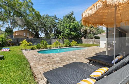 Palm Harbor House | Heated Pool, Pet friendly,Dunedin Beach Gem