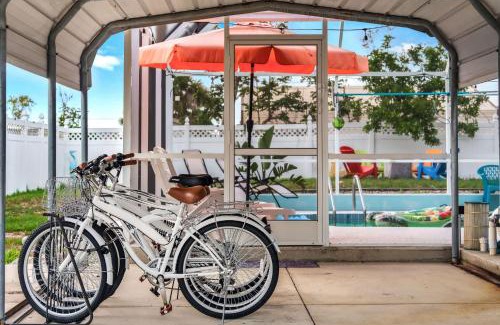 Grove City House | Heated Pool Pet Friendly Sleeps 9 Family