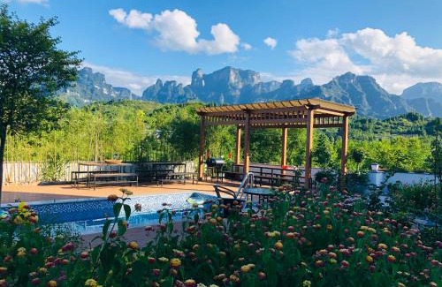 Yongding House | Heaven's Gate Home Stay -free pick up service-panoramic view of Tianmen Mountain