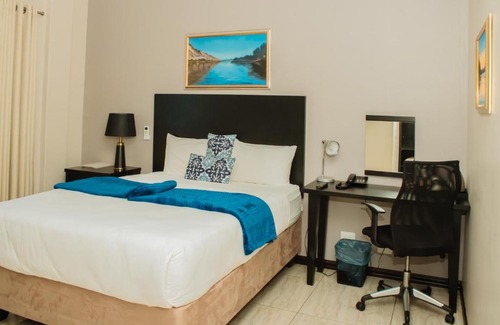 Greater Johannesburg Metropolitan Area Hotel | Heavenly Boutique Hotel