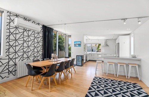 Lake Hayes House | Heavenly on Hope – Lake Hayes Holiday Home