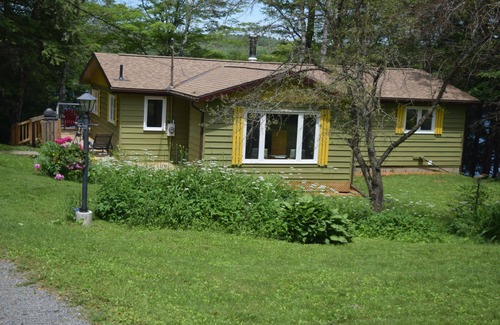 Arden Cottage | Heavenly Views Cottage