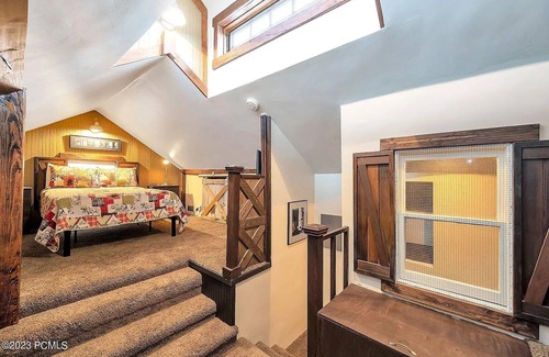 Heber House | Heber's Outpost Hideaway, Hot Tub, Two Master Bedrooms, Outdoor Kitchen, Office, Game Room