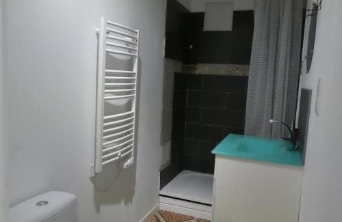 Maury Apartment | Hebergement privatif coeur de village