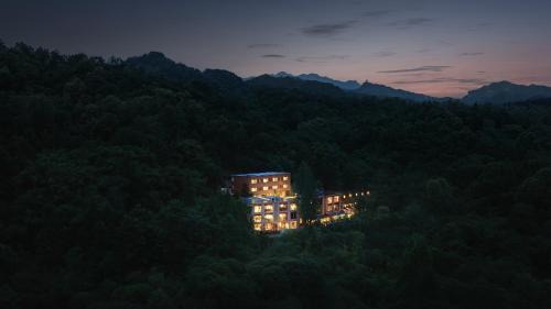 Dujiangyan Hotel | Hegu Retreat Qingcheng