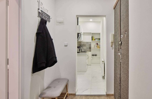 Prague 3 Apartment | Helen Homestay Zizkov