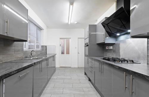 Nottingham House | Helen's House