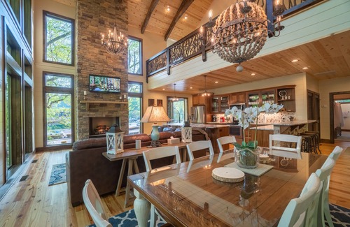 Helen Cabin | Helen's Newest & Most Luxurious - Located on the River & Walk to Downtown Helen