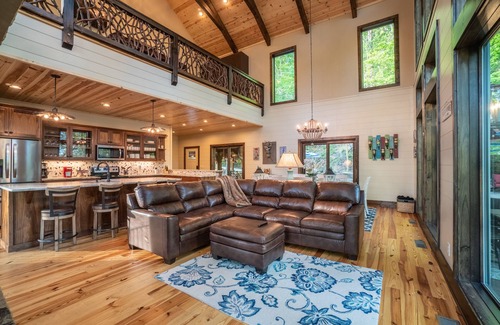 Helen Cabin | Helen's Newest & Most Luxurious - Located on the River & Walk to Downtown Helen