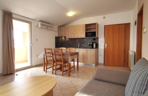 Stinjan Apartment | Helena vacation apartment with panoramic sea views