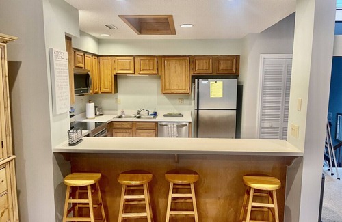 Lake Lure House | ~Hell of a View-Rumbling Bald Elite Lakeside Condo