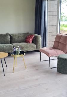 Municipality of Hellendoorn Ski Chalet | Hellendoornse boshuisje Tranquilo