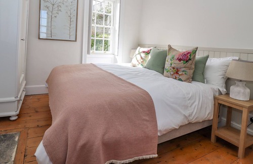 Rodborough Cottage | HENDY COTTAGE, pet friendly, character holiday cottage in Rodborough