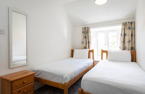Saint Breward Apartment | Hengar Manor Apartments