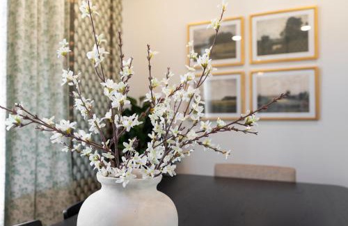 Talbot's Corner House | Henley & Hank at The Lucy by Stay Local Nashville