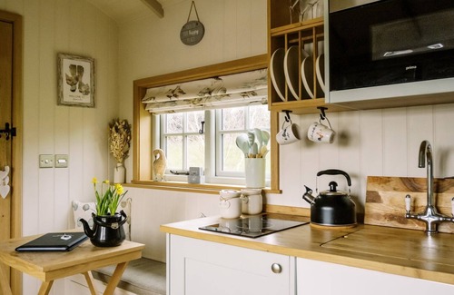 Redmile Cottage | Herbie's Shepherds Hut at Shepherds Lodge