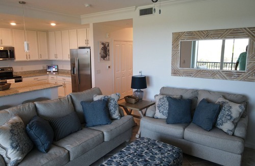 Punta Gorda Condo | Heritage Landing Golf and Country Club. First class amenities, Luxury Living.