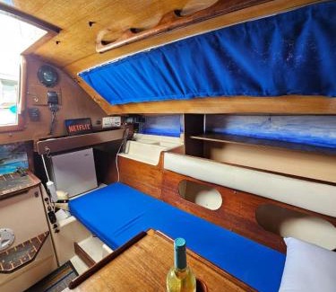 Caleta de Sebo Boat Rental | Hermes
