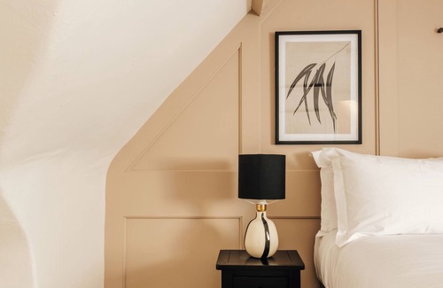 Grove Hotel | Hermes Hotel by Nestor