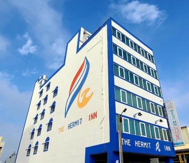 Wuqi District Hotel | Hermit Crab B&B