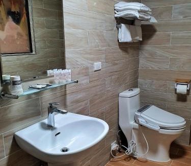 Wuqi District Hotel | Hermit Crab B&B