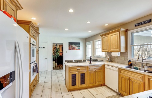 Palmyra House | Hersheypark 6 Mi Away: Family Getaway w/Fire Pit