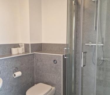 Hailsham Apartment | Herstmonceux Castle - Bader Hall