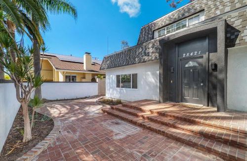 Mission Viejo House | Hey I Am Adriana On The Block Pool BBQ