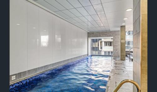 Adelaide Central Business District Apartment | Hi 5 star Adelaide City Luxury Oasis