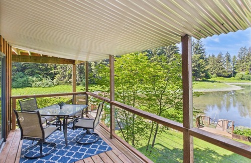 Juneau Apartment | Hi Tide Retreat w/Bayfront Deck & Ocean Views