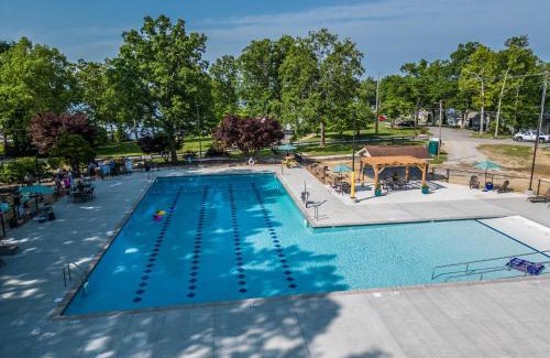 Lake Tansi Apartment | Hiawatha West Lake Tansi