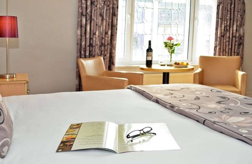 Mallow Hotel | Hibernian Hotel & Leisure Centre