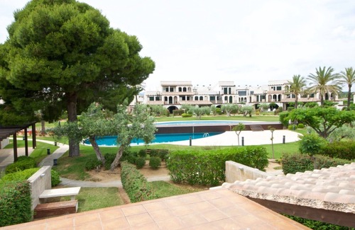 El Perello Ski Chalet | HIBISCUS LES OLIVERES