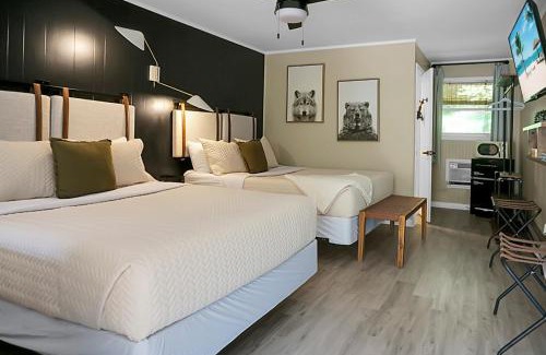 Chimney Rock Hotel | Hickory Falls Inn