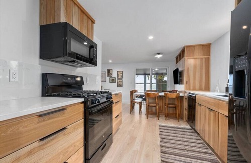 Oshkosh House | Hickory On The Lake- Beautiful home on Lake Winnebago