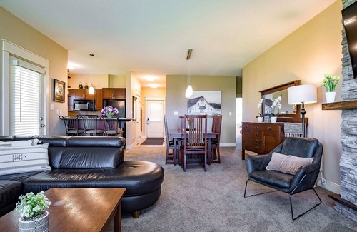 The Blue Mountains Condo | Hickory Ridge Condo: Steps to Blue Mountain Village!