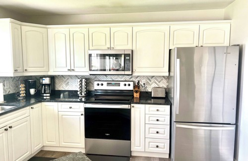 Bozeman House | Hidden Gem for Skiing, Fishing, Hiking, Views
