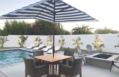 Coachella House | Hidden Gem Mins to Festivals ~ Heated Saltwater Pool, Jacuzzi