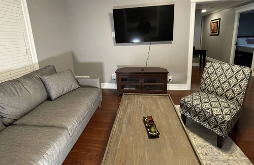 Birmingham House | Hidden Gem, Walk to DT Birmingham, Free Parking