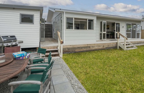 Whiritoa House | Hidden Gem - Whiritoa Beach Holiday Home