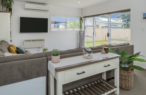 Whiritoa House | Hidden Gem - Whiritoa Beach Holiday Home