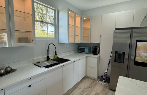 Palm River-Clair Mel Apartment | Hidden Getaway - Apartment A