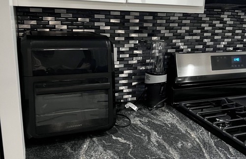 Lombard House | Hidden Hills Retreat