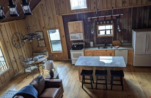 Abbeville Cabin | Hidden Oaks Lavish Cabin #2